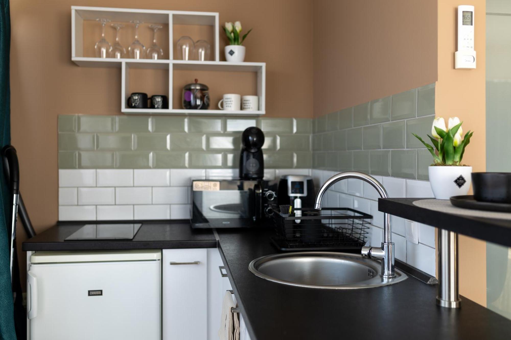 Hellowine Apartman II エゲル エクステリア 写真
